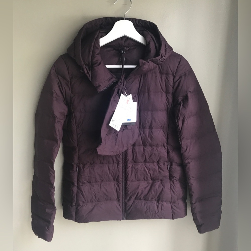NWT! Uniqlo Women Ultra Light Down Seamless Parka Wine Size: XS